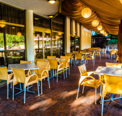 Restaurant_Terrace_2.jpg