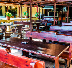 Restaurant_Terrace_3.jpg