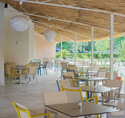 Restaurant_Terrace.jpg