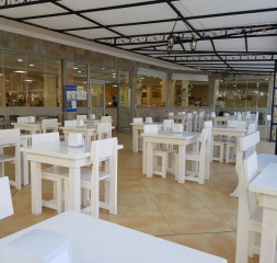 Restaurant_Terrace.jpg