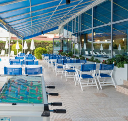 Restaurant_Terrace.jpg