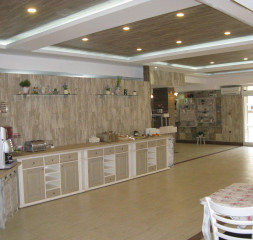 Restaurant_White_Hall.jpg