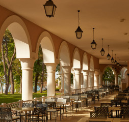 Restaurant_World_Cafe_2.jpg