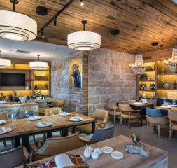 Restaurant_.jpg