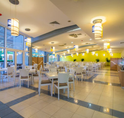 Restaurant.jpg