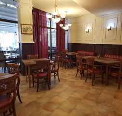 Restaurant.jpg