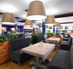 Restaurant.jpg