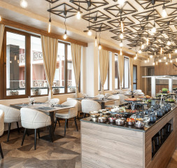 Restaurant_by_V-Chef2.jpg