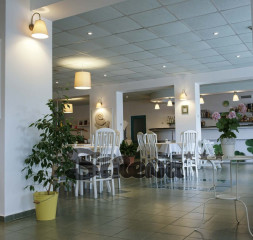 Restaurant.jpg