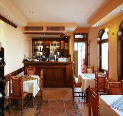 Restaurant.jpg