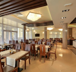 Restaurant.jpg