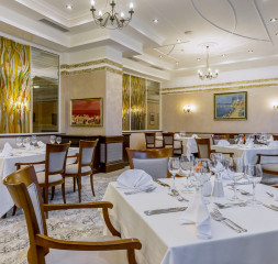 Restaurant.jpg