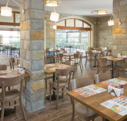 Restaurant.jpg