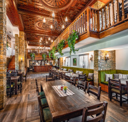 Restaurant.jpg