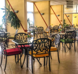 Restaurant.jpg