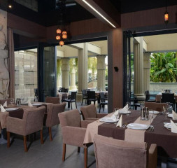 Restaurants_1.jpg