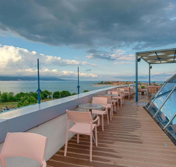 Sky_Bar_2.jpg