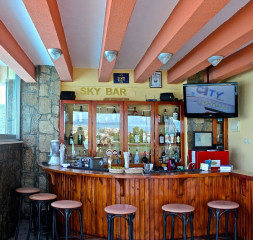 Sky_Bar_3.jpg