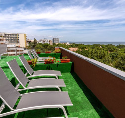Sunny_Terrace_4.jpg