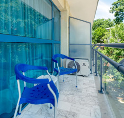 Terrace.jpg