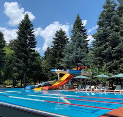 Waterslides_1.jpg