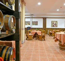 Wine_Cellar_1.jpg