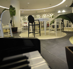 conference_bar_03.jpg