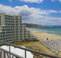 exterior_1.jpg
