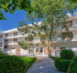 exterior_4.jpg