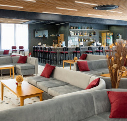 grant_hotel_sunny_beach_lobby_bar3.jpg