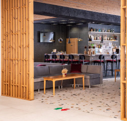 grant_hotel_sunny_beach_lobby_bar6.jpg