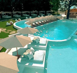 kassandra-lagoon_pool-16-1.jpg