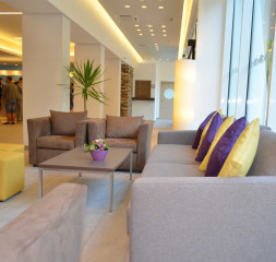 lobby_2.jpg