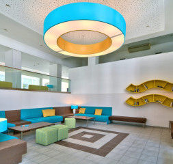lobby_5.jpg