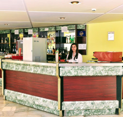 lobby_bar.jpg