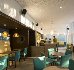 lobby_bar_1.jpg