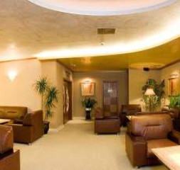 lobby_night_01.jpg