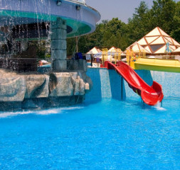 magnoliapool.jpg