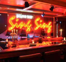 piano-bar.jpg