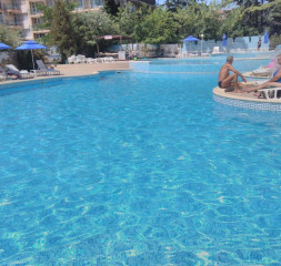 pool_2.jpg