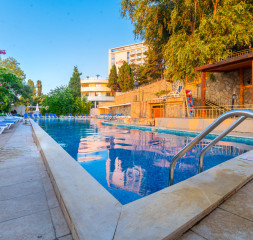 pool_3.jpg