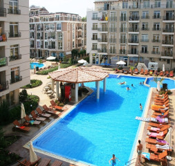 pool.jpg