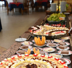 restaurant_1.jpg
