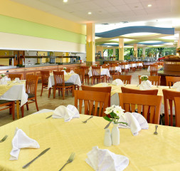 restaurant_2.jpg