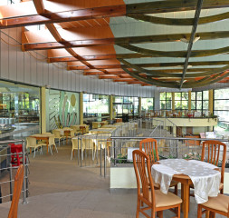 restaurant_2.jpg