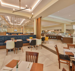 restaurant_3.jpg
