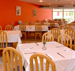 restaurant_3.jpg