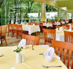 restaurant_3.jpg