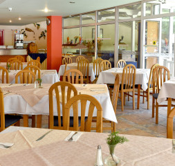restaurant_4.jpg