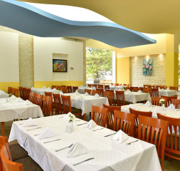 restaurant_5.jpg